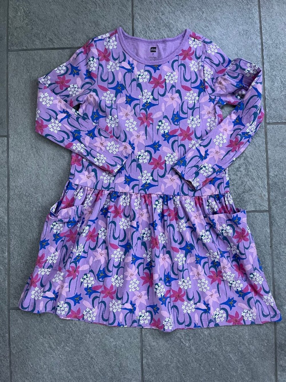 Longsleeve Tea collection dress, size 8, NWOT